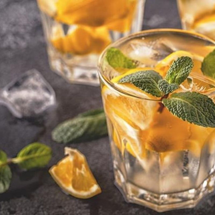 Descubre el poder hidratante de las infusiones. ¡Refréscate del calor!